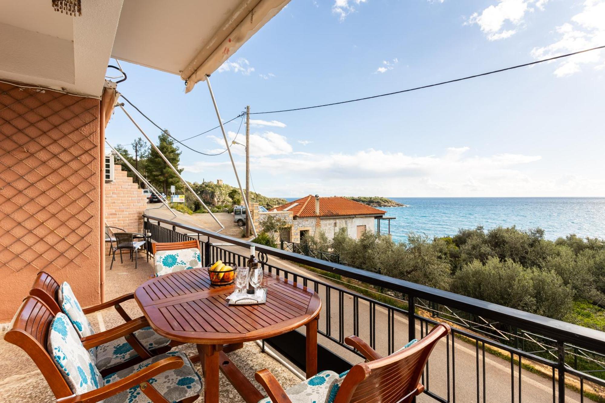 Sunset Serenity - Kardamili Seaside Getaway Exterior foto